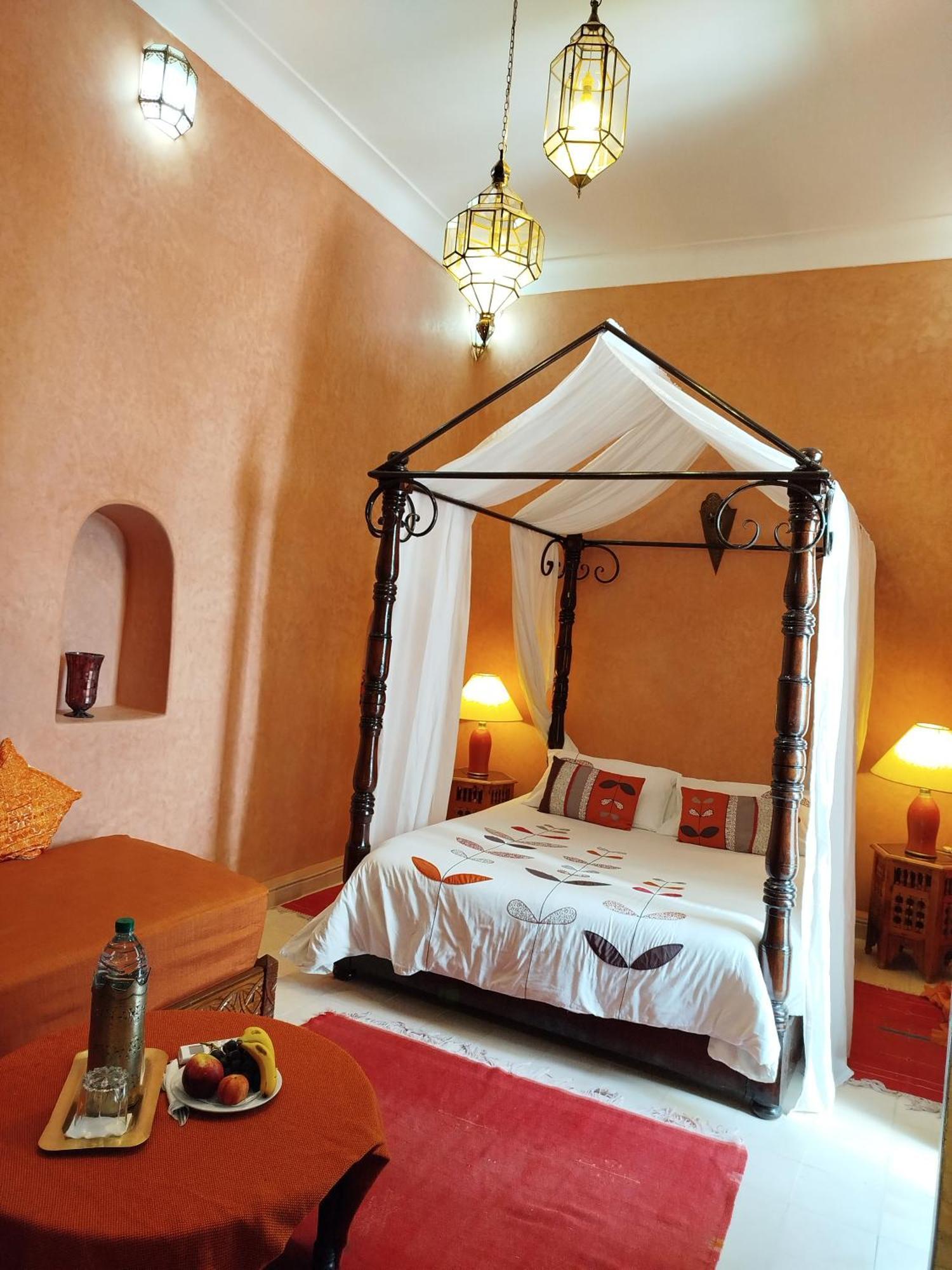 Riad Les Trois Mages Marrakesh Exterior photo